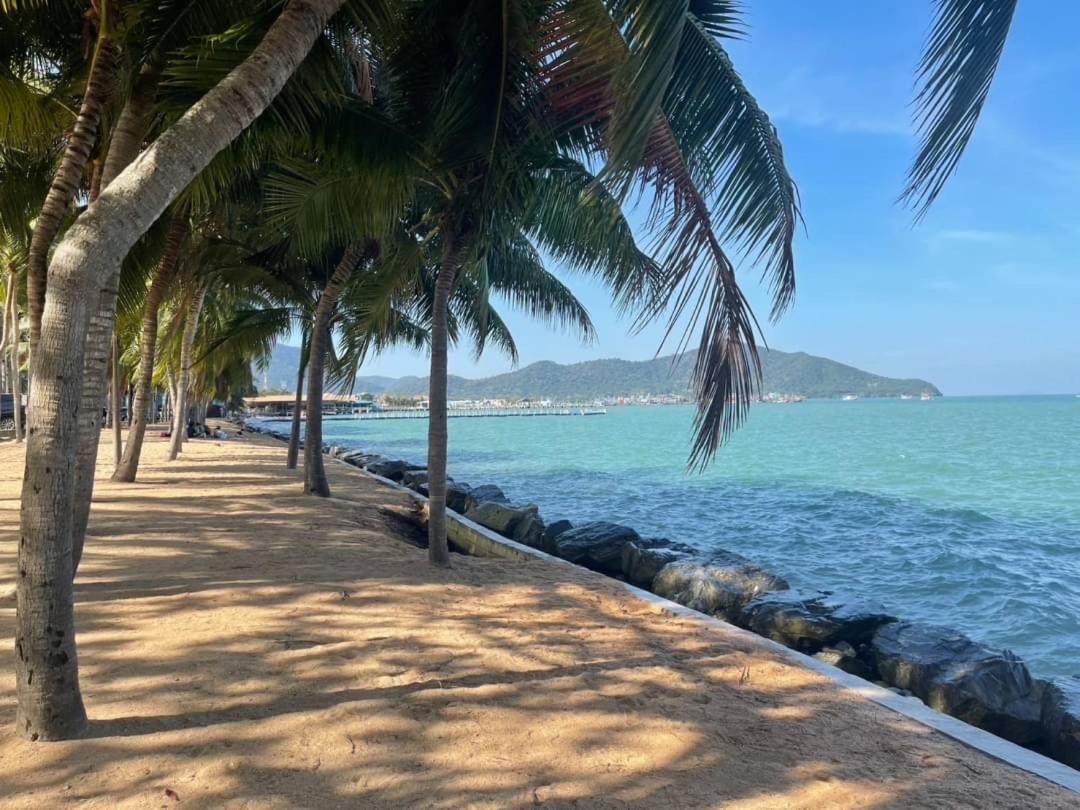 Ferienwohnung Deamber Bangsare Pattaya Bang Sare Exterior foto