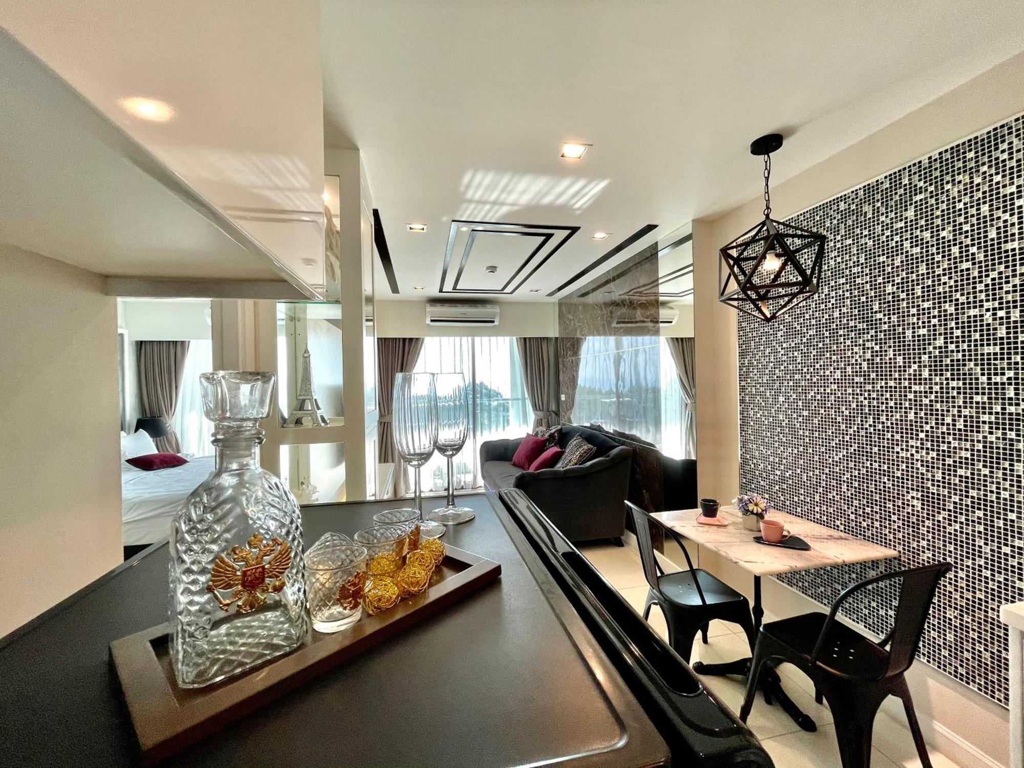 Ferienwohnung Deamber Bangsare Pattaya Bang Sare Exterior foto